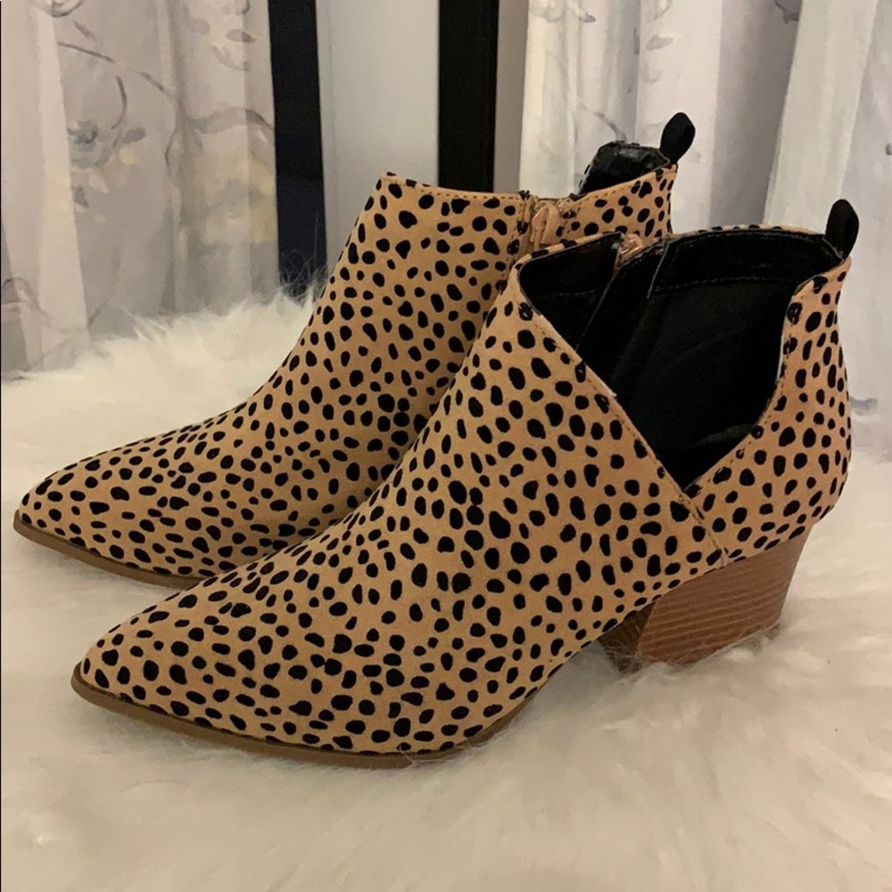 Qupid Leopard Print Ankle Boots